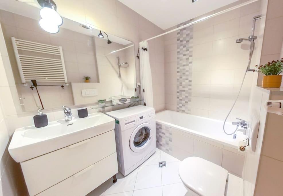Old Town Spacious Apartment 부쿠레슈티 외부 사진